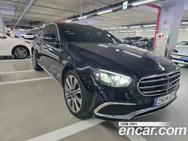 Mercedes-Benz E-Class 2023