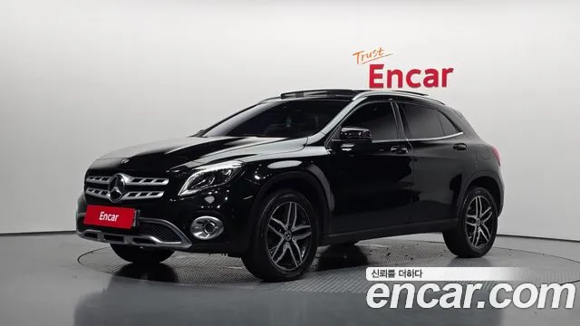 Mercedes-Benz GLA-Class 2019