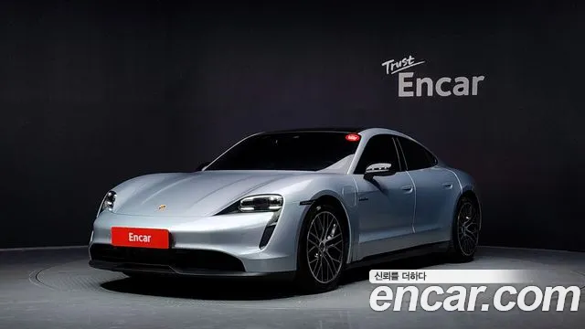 Porsche Taycan 2023