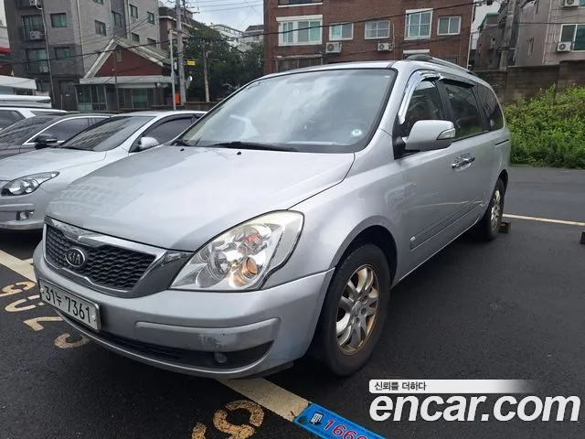 Kia Canival 2011