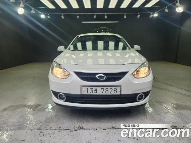 Renault SM3 2012