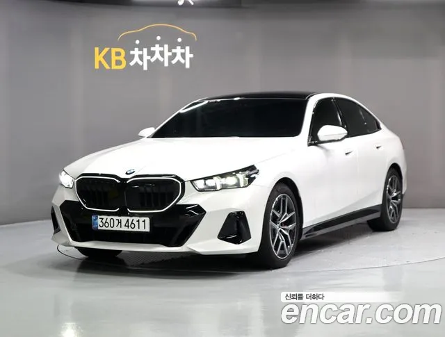 BMW 5-Series 2025