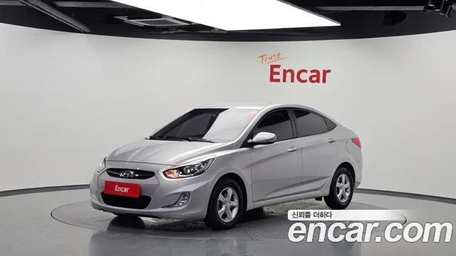 Hyundai Accent 2012