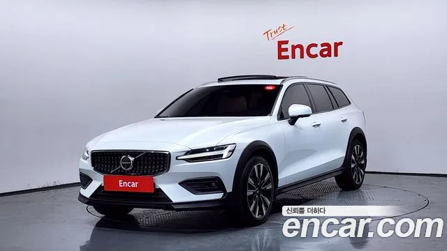 Volvo V60 2024