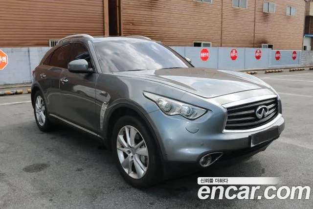 Infiniti FX 2012