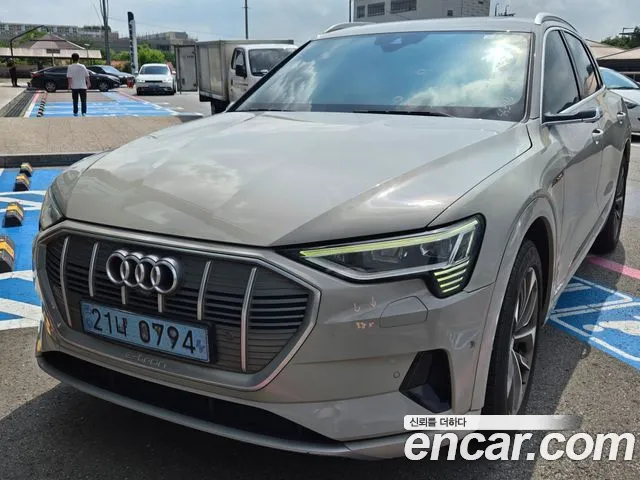 Audi e-tron 2020