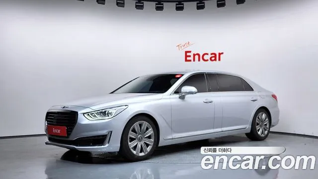 Genesis EQ900 2017