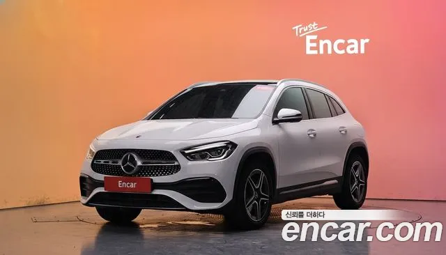 Mercedes-Benz GLA-Class 2020