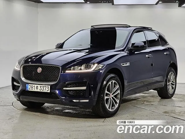 Jaguar F-PACE 2016