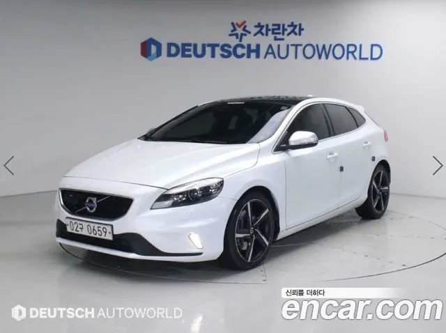 Volvo V40 2016