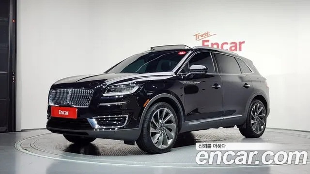 Lincoln Nautilus 2020
