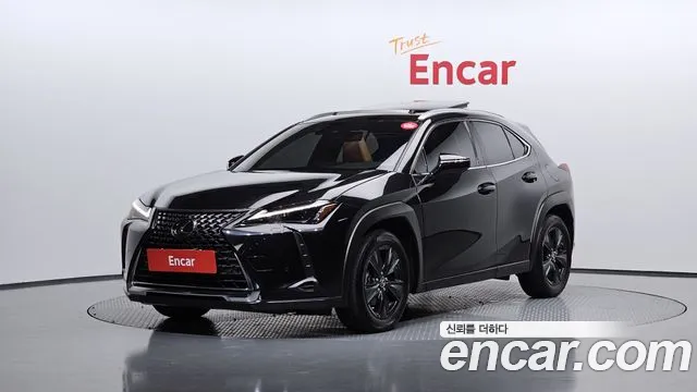 Lexus UX 2023