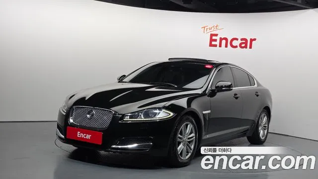Jaguar XF 2012