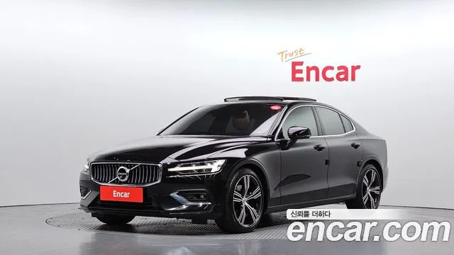 Volvo S60 2022