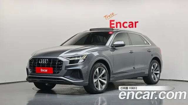 Audi Q8 2021
