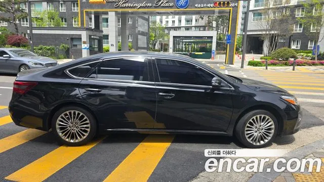 Toyota Avalon 2016