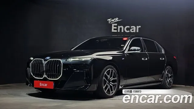 BMW i7 2023