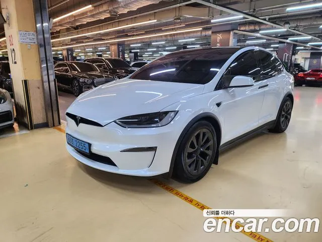Tesla Model X 2024