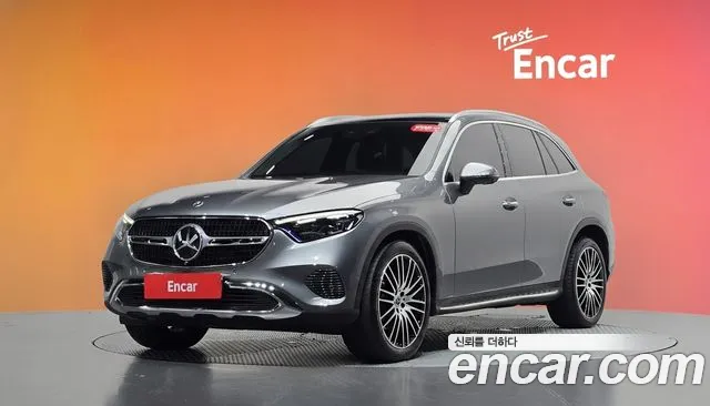 Mercedes-Benz GLC-Class 2023