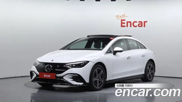 Mercedes-Benz EQE 2024