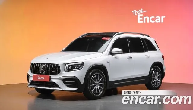 Mercedes-Benz GLB-Class 2023