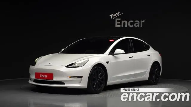 Tesla Model 3 2022