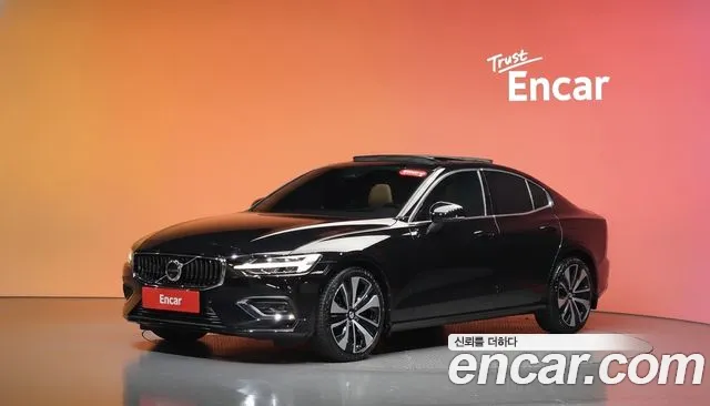 Volvo S60 2022