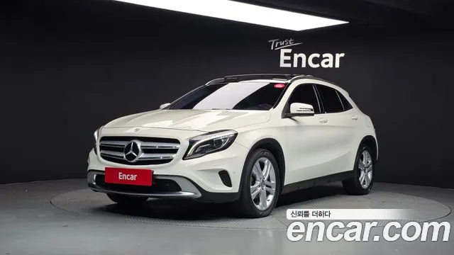 Mercedes-Benz GLA-Class 2016