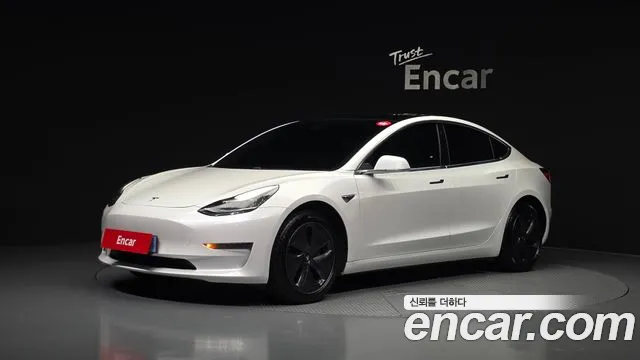 Tesla Model 3 2020