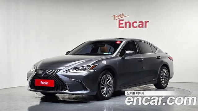 Lexus ES 2019
