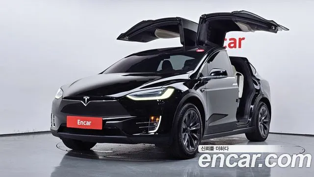 Tesla Model X 2020
