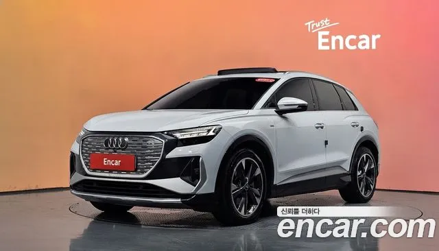 Audi Q4 e-tron 2023