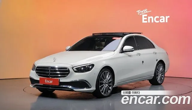 Mercedes-Benz E-Class 2023