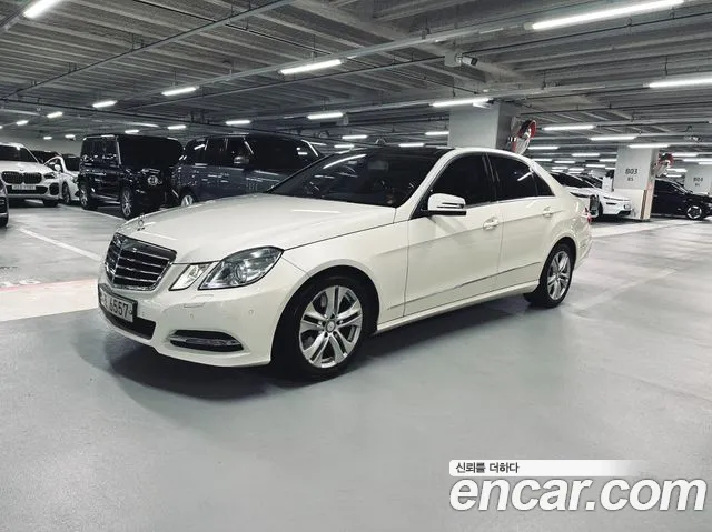 Mercedes-Benz E-Class 2011