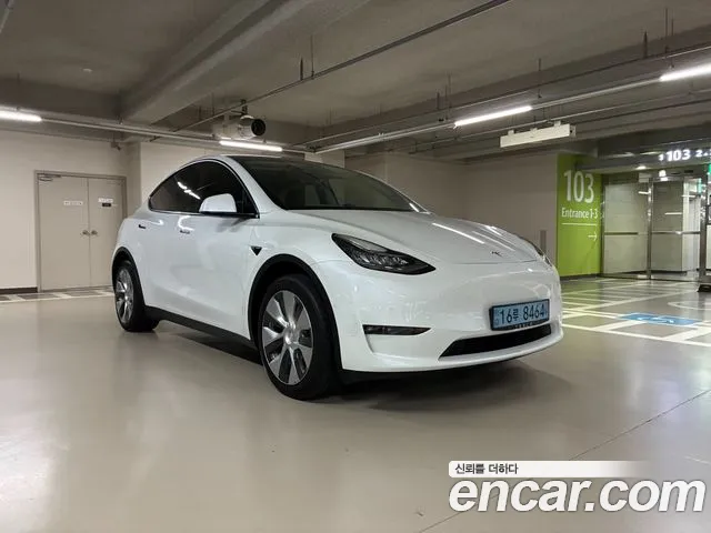 Tesla Model Y 2021