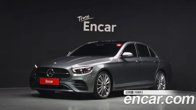 Mercedes-Benz E-Class 2022