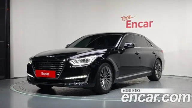 Genesis EQ900 2017
