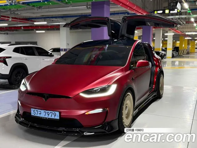 Tesla Model X 2024