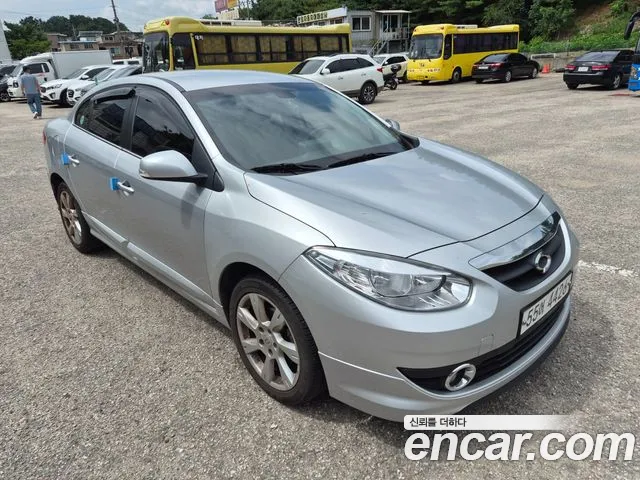 Renault SM3 2011