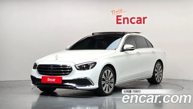 Mercedes-Benz E-Class 2022
