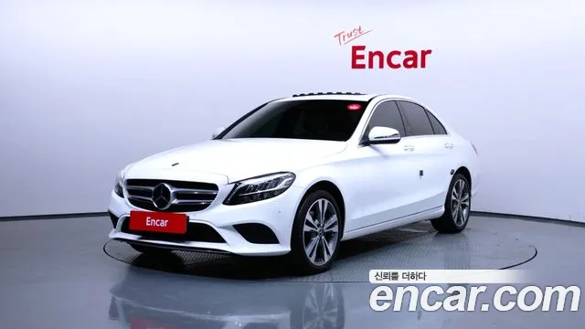 Mercedes-Benz C-Class 2021