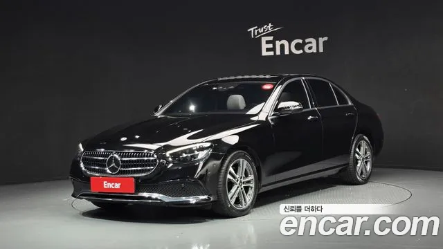 Mercedes-Benz E-Class 2023