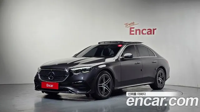 Mercedes-Benz E-Class 2024