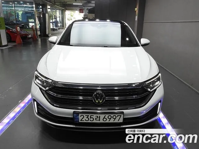 Volkswagen Jetta 2023