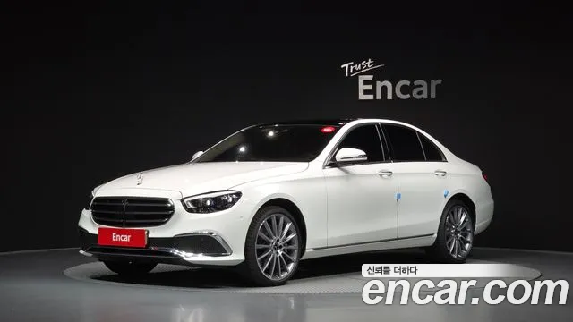 Mercedes-Benz E-Class 2023