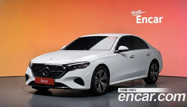Mercedes-Benz E-Class 2024