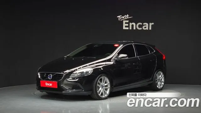 Volvo V40 2016