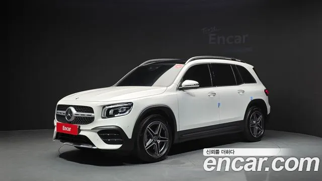 Mercedes-Benz GLB-Class 2023
