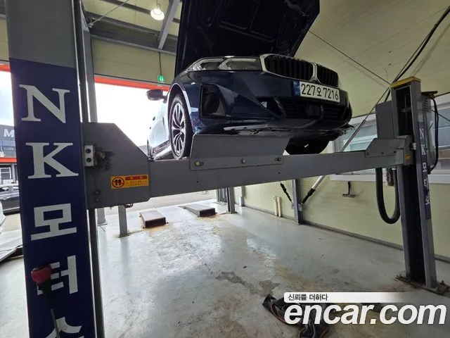 BMW 3-Series 2023