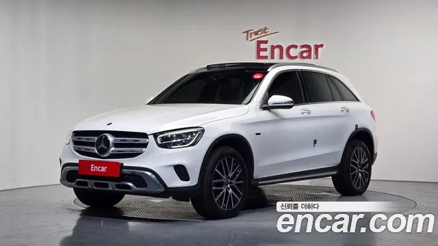 Mercedes-Benz GLC-Class 2021
